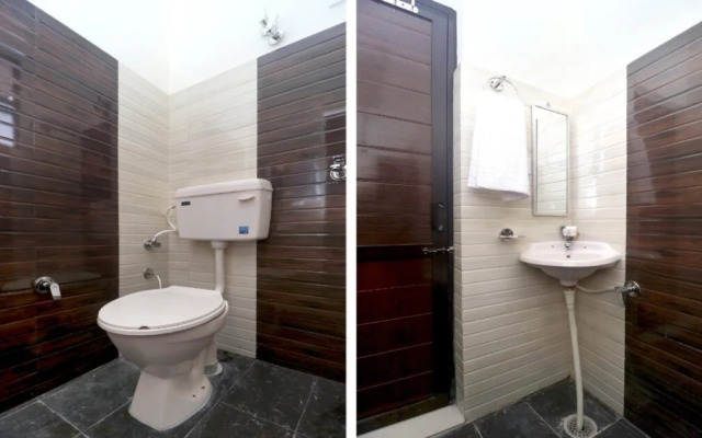 OYO 19355 Blessing Guest House