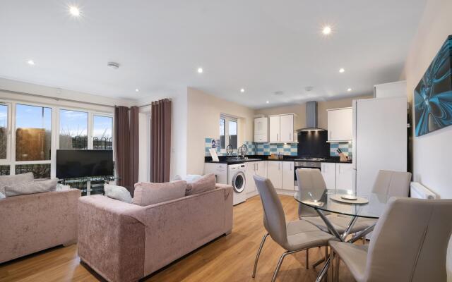 London Heathrow Living Serviced Apartments - Apt 3