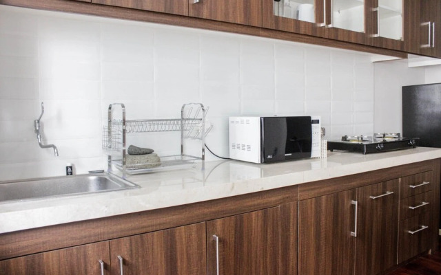 Modern & Gorgeous 2BR Apartment at Newton Residence