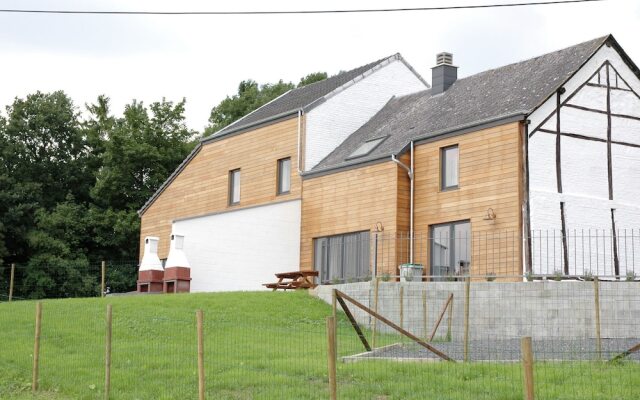 Grand Holiday Home in Durbuy with Garden