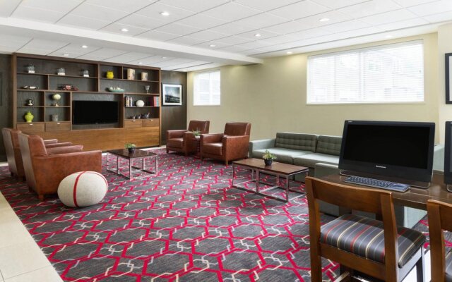 Four Points by Sheraton Surrey