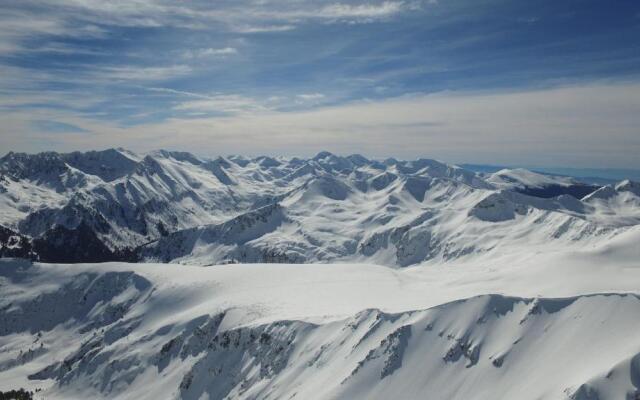 Great location near lift