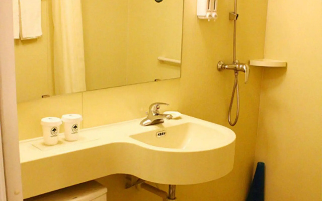 GreenTree Inn Shanxi Luliang Fengshan Road Central Park Express Hotel