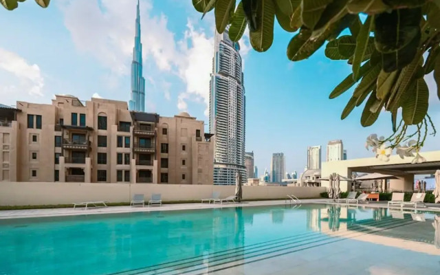 DXB - Burj Royale- 4401 - DT