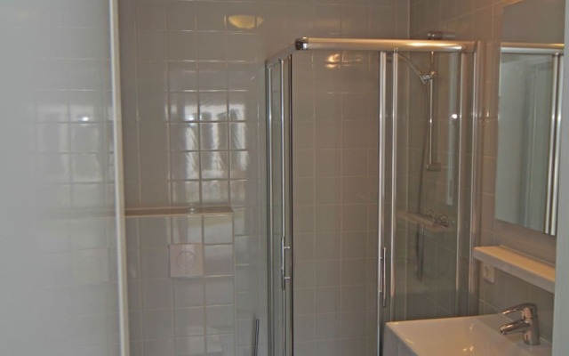 Comfortable Villa With Combi-microwave, Near Terherne