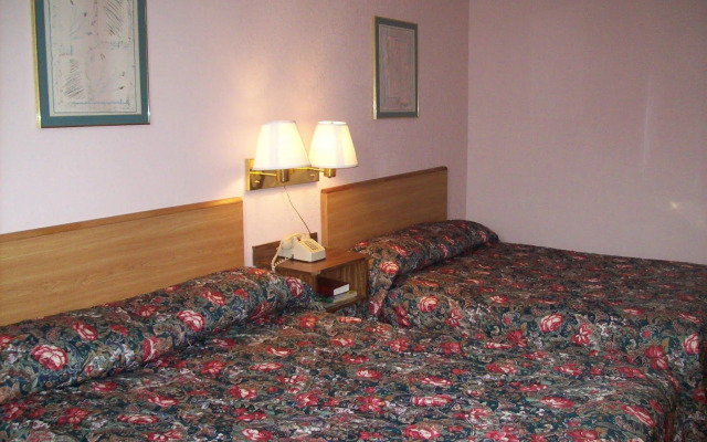 Red Carpet Inn & Suites Lima