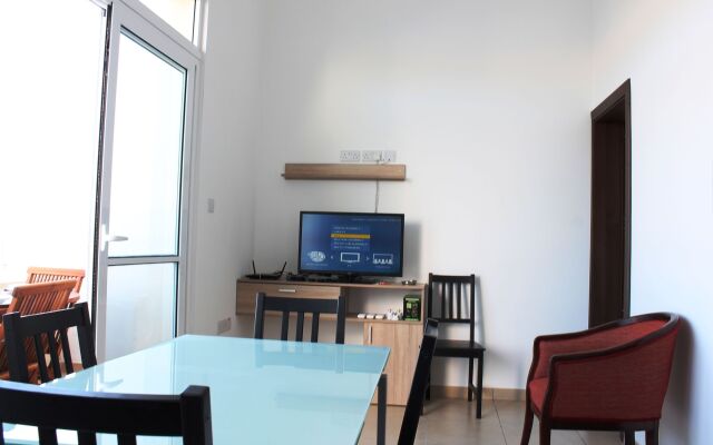 Blue Harbour 4 Seafront apartment by Getaways Malta