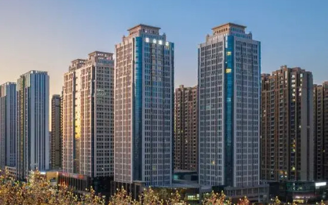 Atour Hotel Xinxiang East Station Pingyuan Road