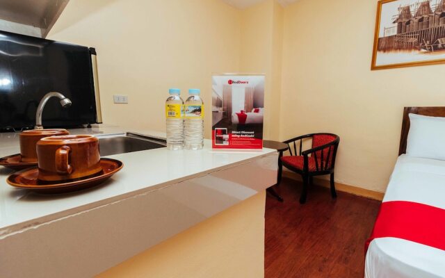 City Traveler Suites by RedDoorz