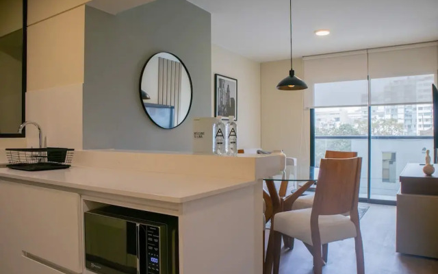 w Modern 2BR w Scenic Balcony Close to Kennedy Park