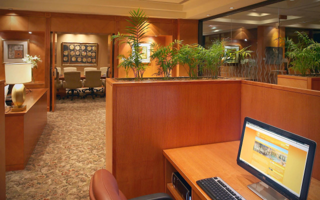 Sheraton Pilar Hotel and Convention Center