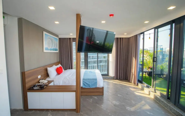 Lake View Hotel