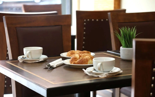 Putney Hotel; BW Signature Collection