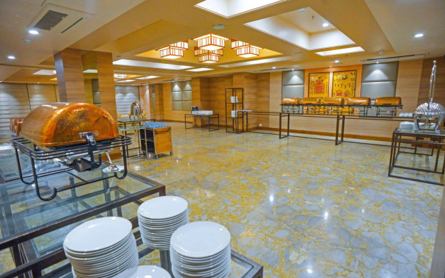 Efcee Sarovar Premiere Bhavnagar