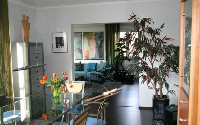 Grand Suite Comfortable Holiday Residence