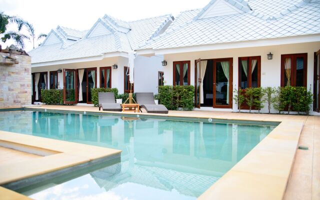 RungNara Pool Villa