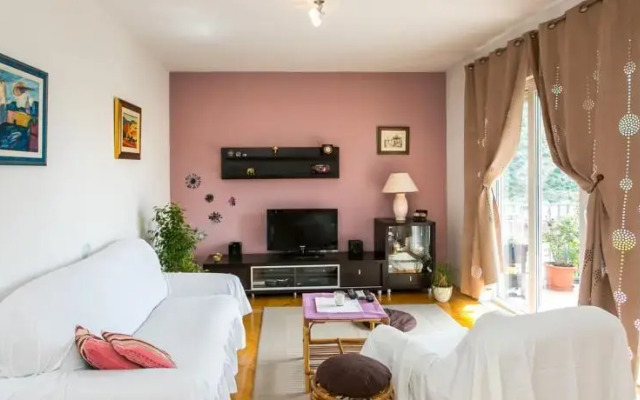 Apartment Tomy