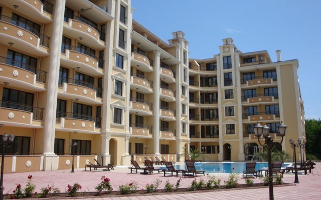 Flora Beach Resort apartments