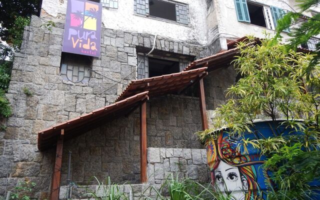 Pura Vida Hostel