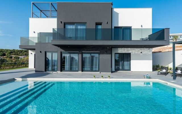 Villa Aria