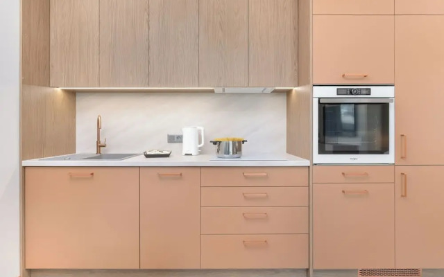 Elegant Apartment for 4 by Renters