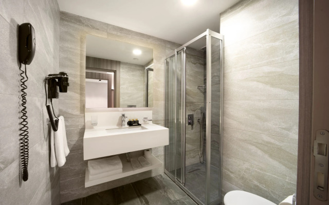 Nish Palace Exclusive Suites