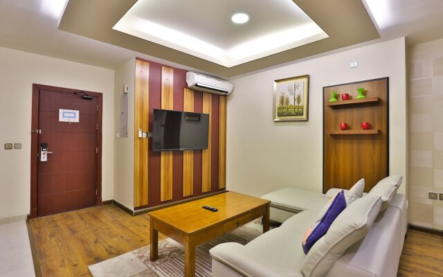 OYO 240 Roshan Gulf Hotel Suites