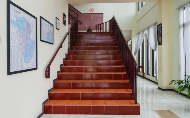 Airy Syariah Klojen Surabaya 1 Malang