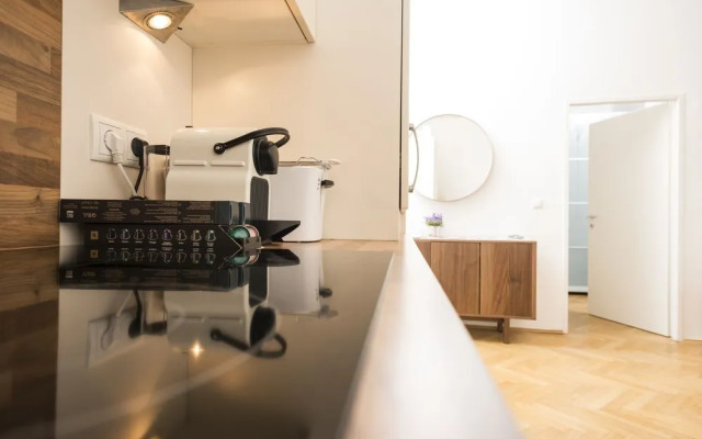 Garden Lounge Satzberg by Welcome2Vienna