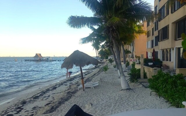 Punta Me Apartment Beach Front Hotel