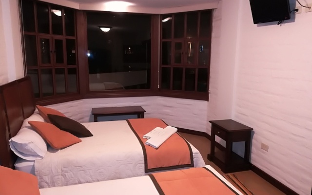 Imperio Real - Hosteria