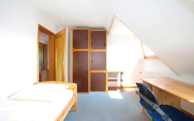 PRIVATE APARTMENT SCHÖNBERGSTRAßE