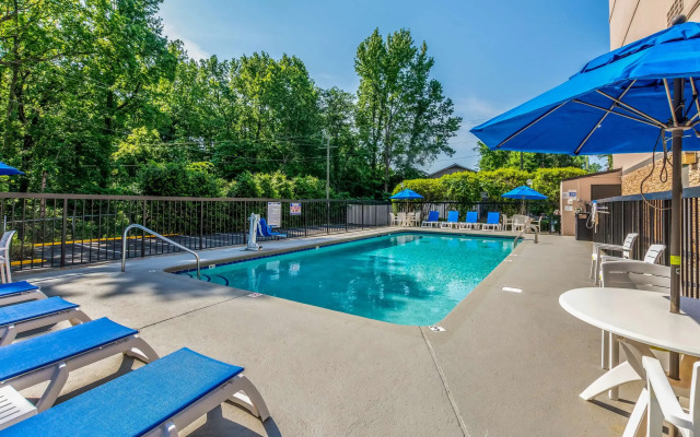 Comfort Inn Charlotte Airport Uptown