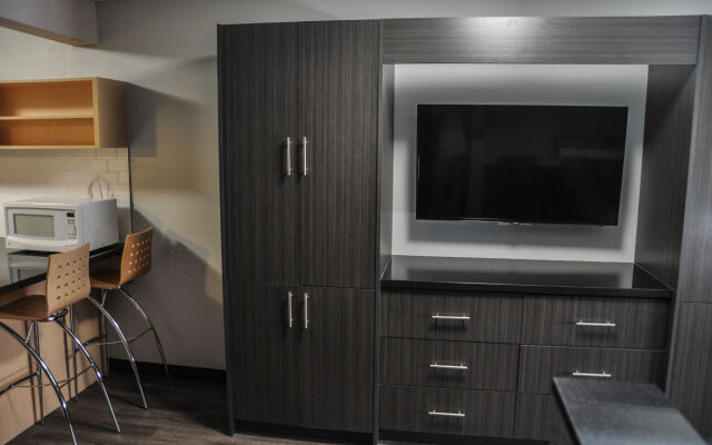 Residence & Conference Centre - Kitchener Waterloo