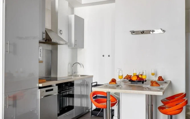 Charming 1BR in Saint-Germain Sleeps 4