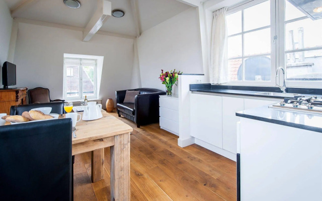 Jordaan Laurier Apartments