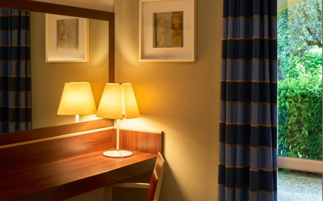 Delfina Palace Hotel