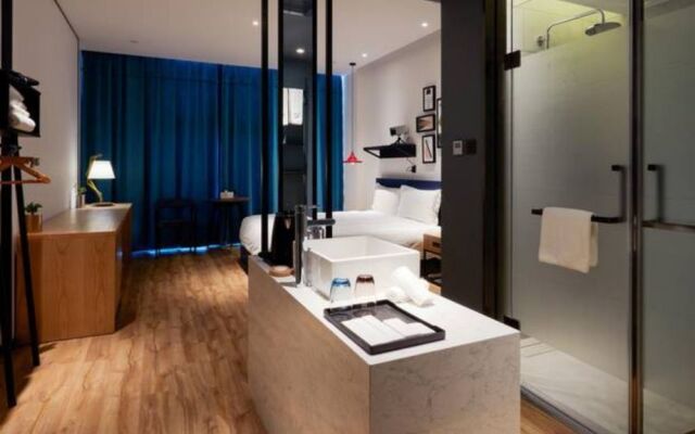 Shanghai Uin Hotel