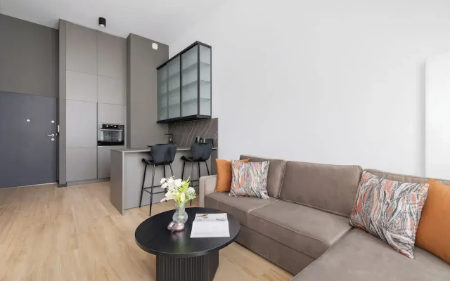 Modern Apartment by Renters