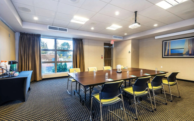 Quality Inn and Suites Petawawa