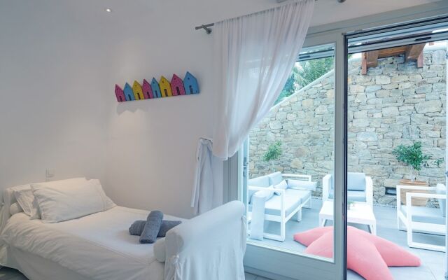 Lux Villa, 5 Master BR, Private Pool, Sunset View!