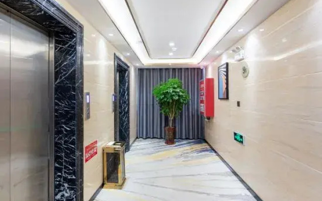 Jinjiang Inn (Heze Dingtao Fuxing Avenue)
