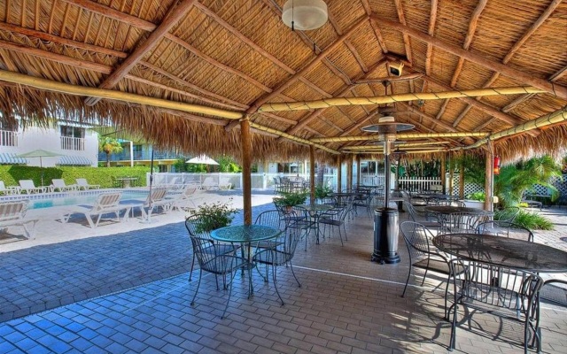 Naples Garden Inn