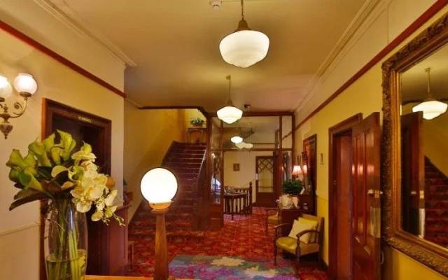 Astor Private Hotel (Adults Only)