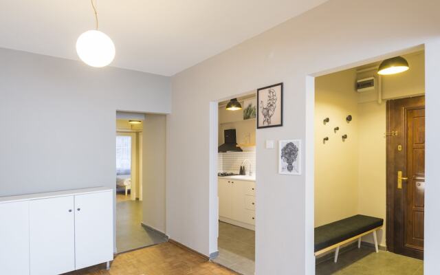 City Style Penthouse in Downtown