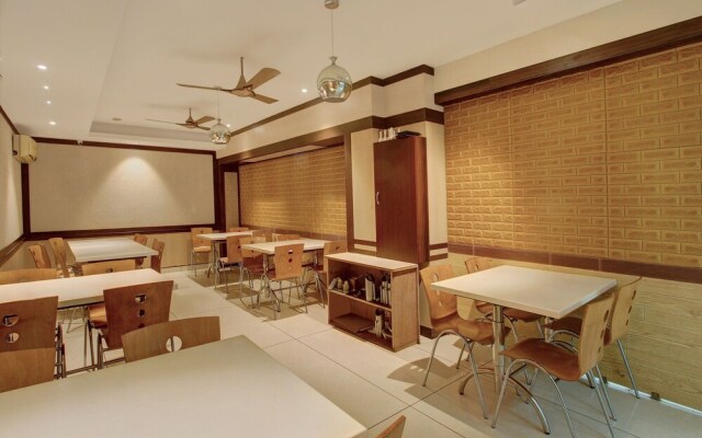 Townhouse 947 Hotel Tiruchendur Mani Iyer