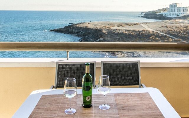 Apartamento La Playa, Primera Línea, Terraza y Vistas al Mar