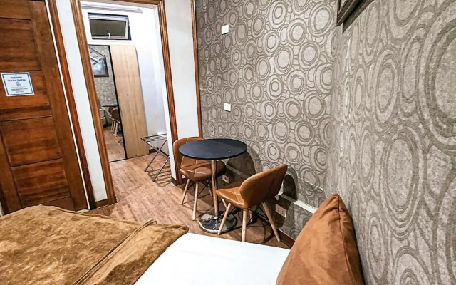 OYO 767 Hotel Urban - Khotel Kurban Hotel