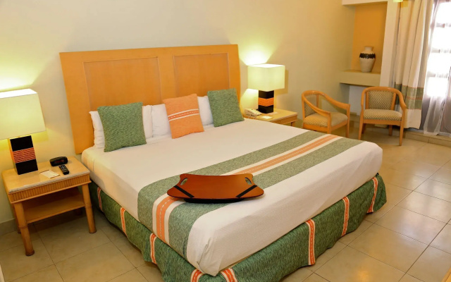 Binniguenda Huatulco & Beach Club