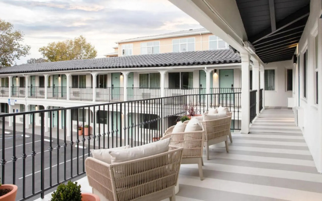 Palo Alto Lodge
